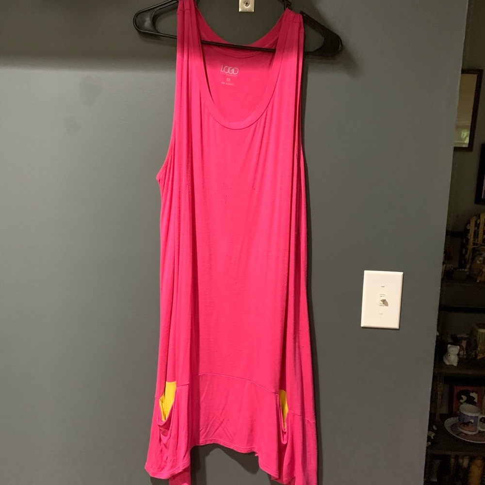 LOGO by Lori Goldstein sleeveless top in GUC FINAL PRICE